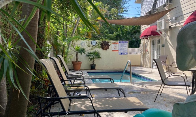 The Meadows House | Authors Key West Guesthouse