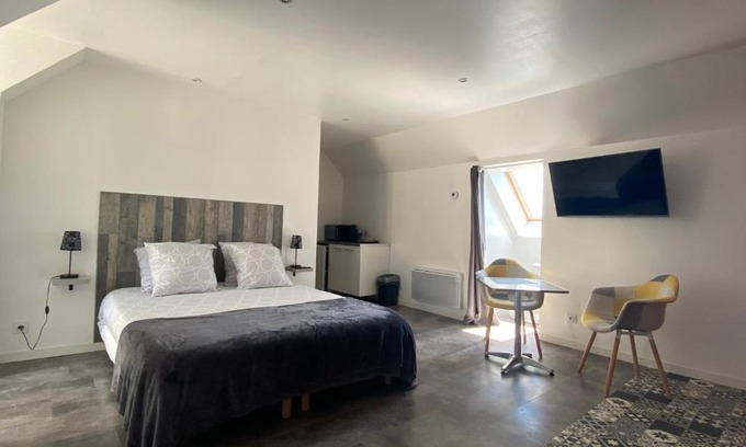 Isques Bed & Breakfast | Aux Charmes 4