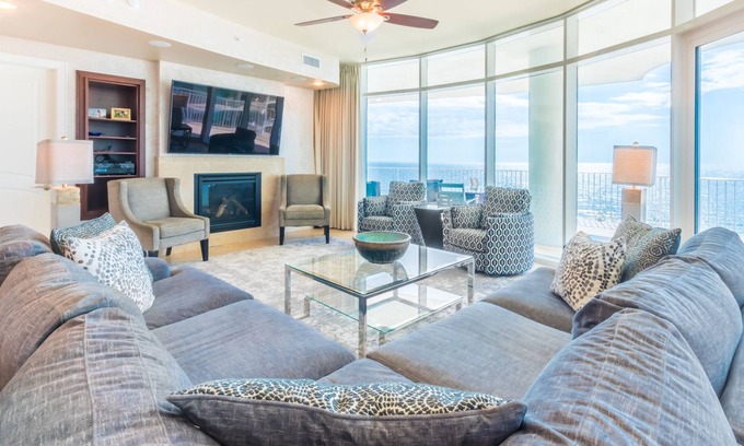 Orange Beach Condo | Avail 8/4 3 -7 nights EXECUTIVE CLASS LUXURY! Top Notch unit! 8th floor corner