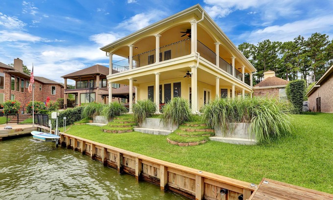 Conroe House | Available Now… this is YOUR chance to experience relaxation @ The Cove!