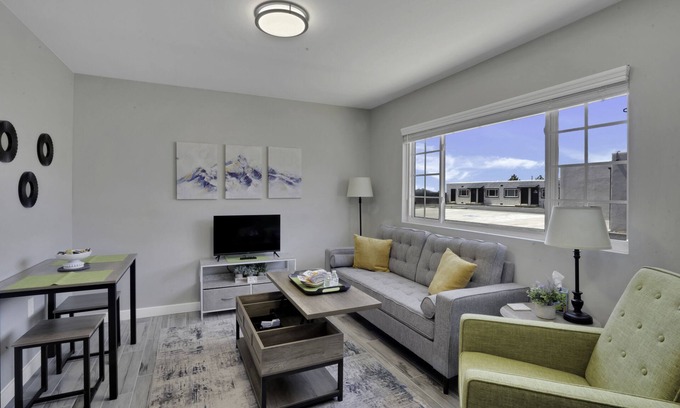 Aztec Apartment | Avant Quarters