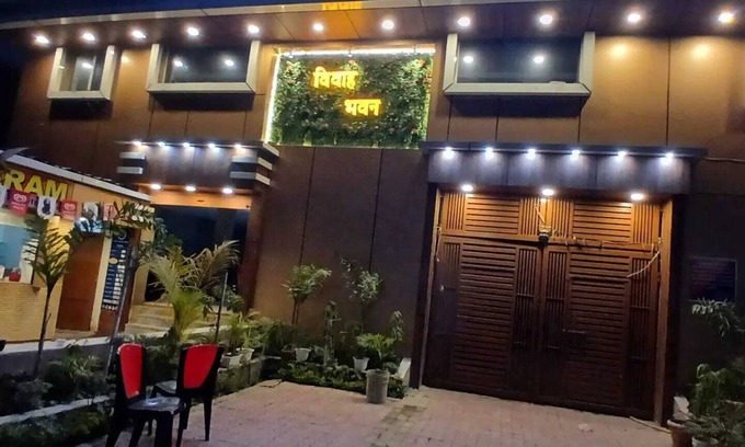 Khagaria Hotel | Avini's Garden & Hotel By GRB