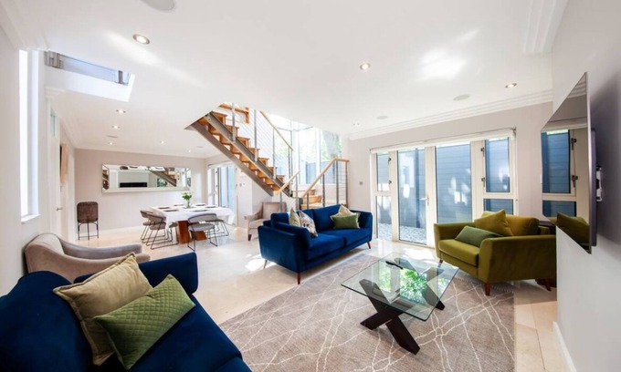 Ballsbridge House | Aviva Stadium Mews Dublin - 6 People