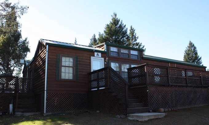 Geyserville Cabin | AVL Private Retreat Cabin with hot tub on private wooded property