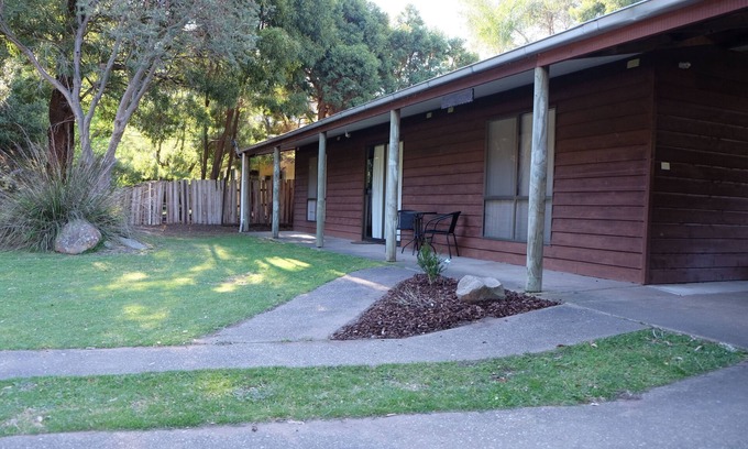 Halls Gap House | AVON LODGE, TANDARA ROAD