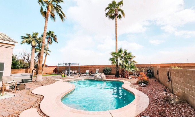 Avondale House | Avondale Pool Amazing Backyard Perfect for working crews and mid term stays