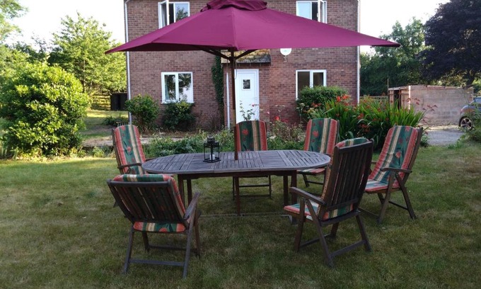 Church Stoke House | Avryn - Delightful 3 bedroom cottage with stunning vistas