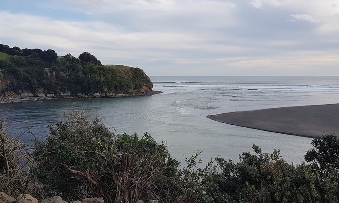 Awakino Cabin | Awakino Heads - stunning and rugged King Country getaway