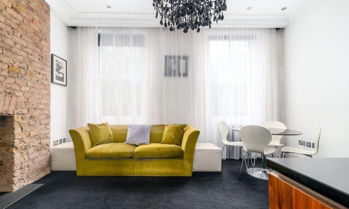 Tachbrook Apartment | Award-winning designer apartment