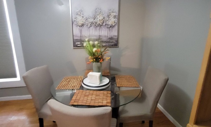 Shelby Park Apartment | Awesome 2 bedroom in Shelby Park!