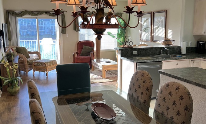 Villages of Five Points Condo | Awesome 3 BR Condo in Village of 5 Points! POOL,TENNIS CTS,BIKE TRL,