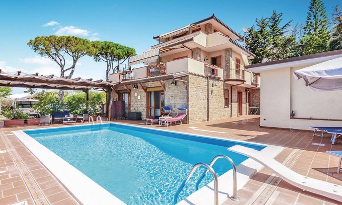 Santa Maria di Castellabate Apartment | Awesome apartment in Castellabate -SA-