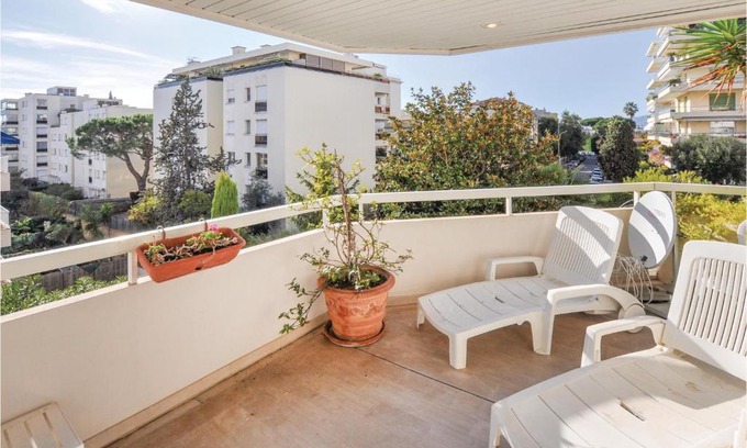 Cannes Apartment | Awesome Apartment In Cannes With Kitchen