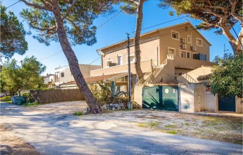 La Capte Apartment | Awesome Apartment In Hyères With Wifi