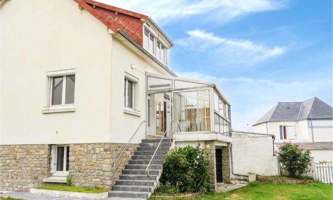 Pirou Apartment | Awesome Apartment In Pirou With Wifi