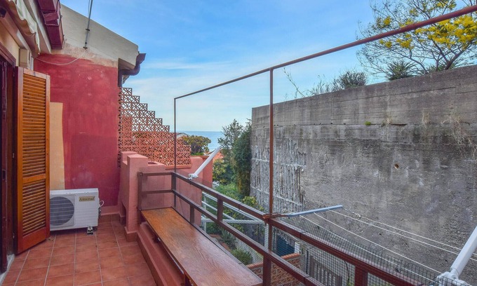 Acquarone Apartment | Awesome apartment in Acqualadrone