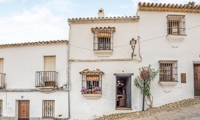 Zahara de la Sierra House | Awesome home in Zahara de la Sierra