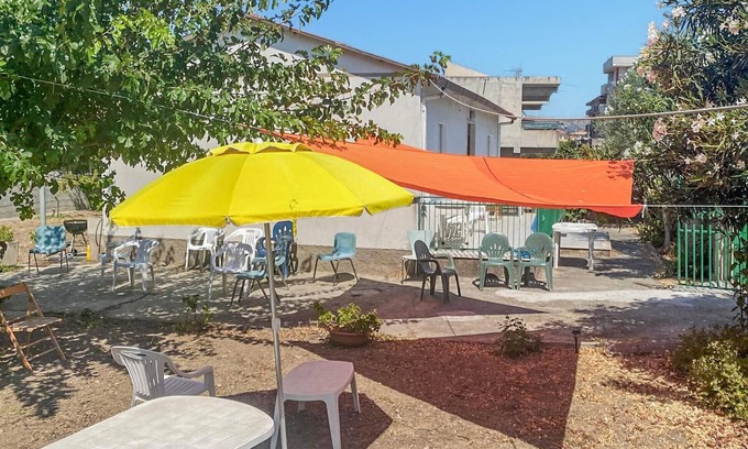 Marina di Strongoli House | Awesome home in Marina di Strongoli