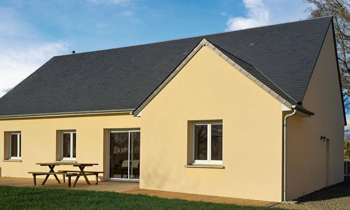 Bacilly House | Awesome home in Bacilly with WiFi