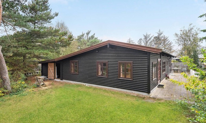 Smidstrup Strand House | Awesome home in Gilleleje with kitchen