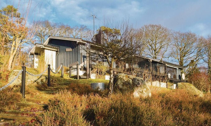 Steninge House | Awesome home in Haverdal with WiFi