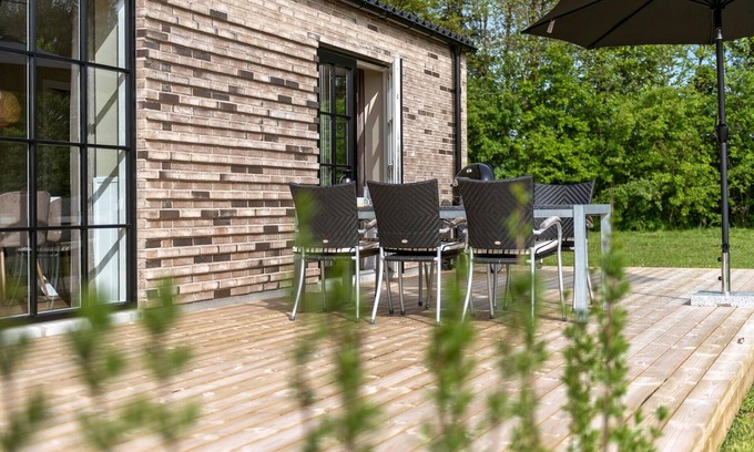 Hovborg House | Awesome home in Hovborg with kitchen