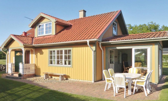 Falkvik House | Awesome home in Sölvesborg with kitchen