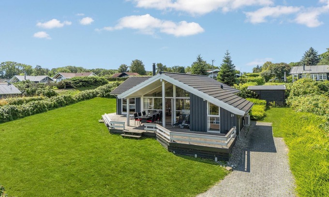 Mommark Strand House | Awesome home in Sydals with kitchen