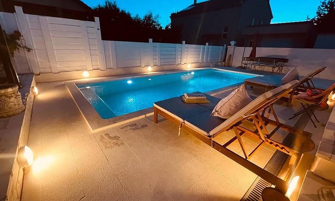 Trilj House | Awesome home in Trilj