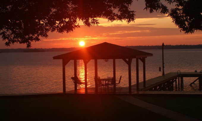 Mount Mourne House | AWESOME Views! The BEST memories are made at Lake Norman! Mooresville, NC