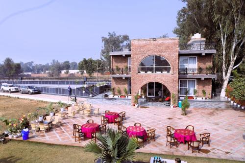 Gurugram Villa | Ayaansh Resort- Westin Sohna Complex 1 - 3 - 4- 7 - BHK