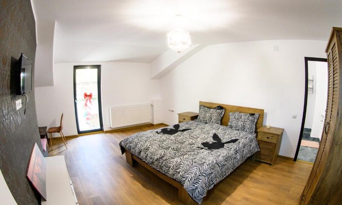 Oradea House | Ayana Central House