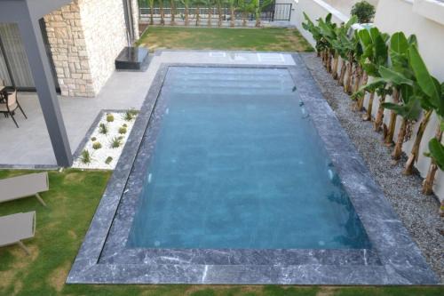 Cesme Villa | Ayayorgide odalar banyolu sıfır
