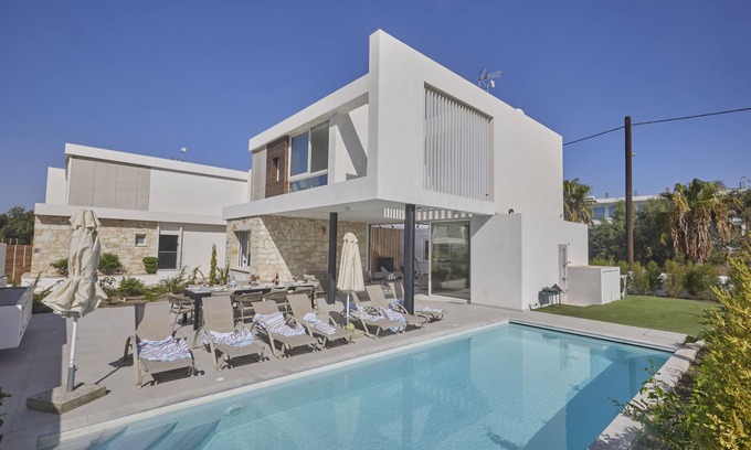 Ayia Napa Villa | Ayia Napa Kube Villa KB2 - a villa that sleeps 12 guests in 5 bedrooms