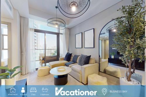 Sheikh Zayed Road Apartment | Aykon City - Elegant Two Bedroom in Business Bay