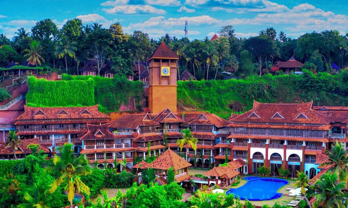 Chowara Resort | Ayursoma Ayurveda Royal Retreat