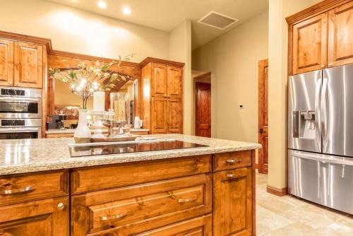 Fountain Hills House | AZ Desert Views Pool Spa Sleep 8