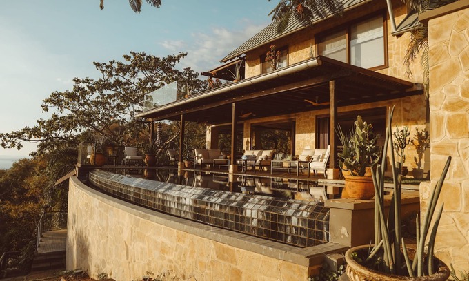 Garza House | Azafran Gardens - Amazing sunrises and sunsets with ocean and mountain views