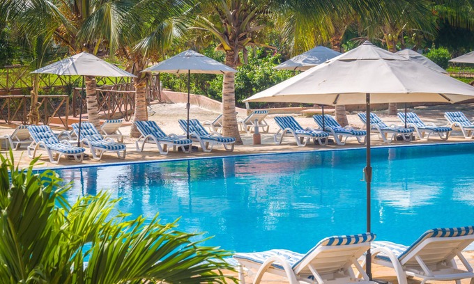 Pongwe Hotel | Azao Resort & Spa