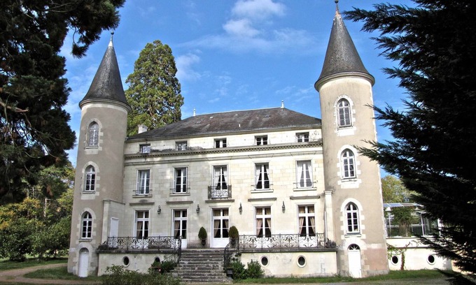 Tournon-Saint-Pierre House | Azay Le Rideau Room from CHATEAU LES VALLEES