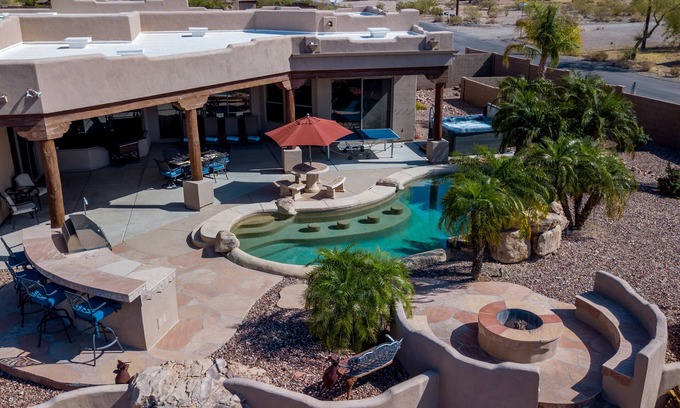 Peoria House | AzFunVacation -Pool, Hot Tub, Games, Private Space away from neighbors 1.3 Acre+