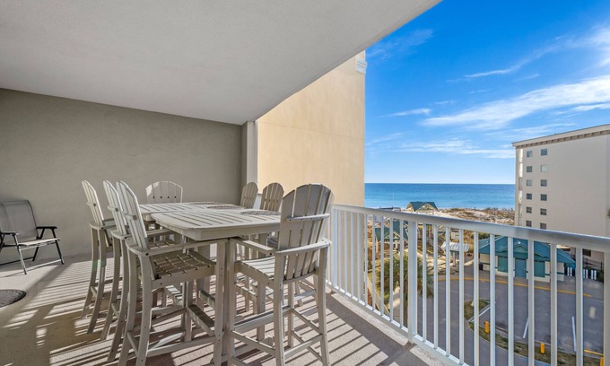 Fort Walton Beach - Destin Condo | Azure 422 ~ Ocean Views ~ Free Beach Service