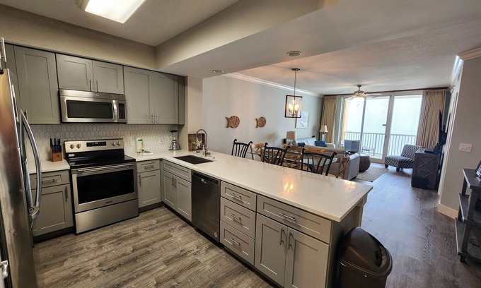 Fort Walton Beach Condo | Azure 607 Condo | 20–35% Off Now Thru 3/1/26