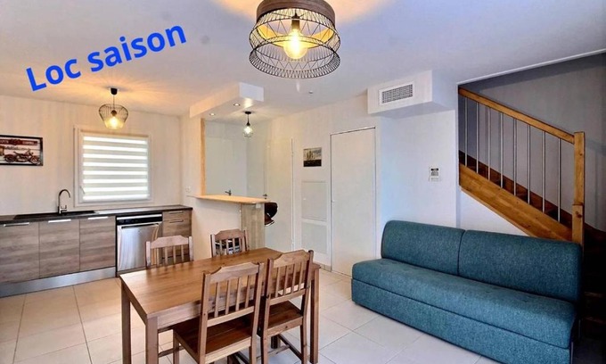 Serignan Apartment | Azzo