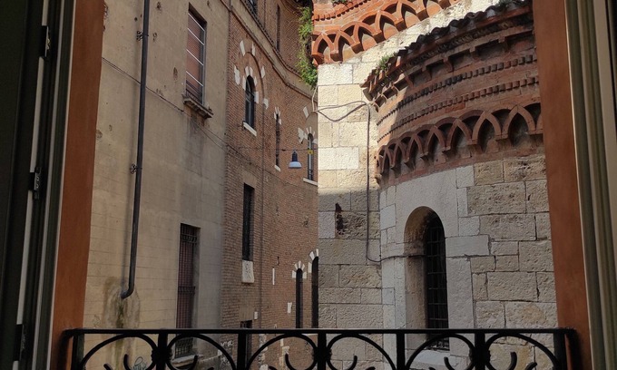 Brescia Antica House | B&B Ai Musei