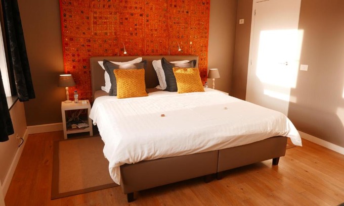 Historical Center Bruges Bed & Breakfast | B&B Bella en Basiel
