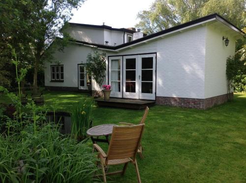 Den Burg House | B&B de Ark