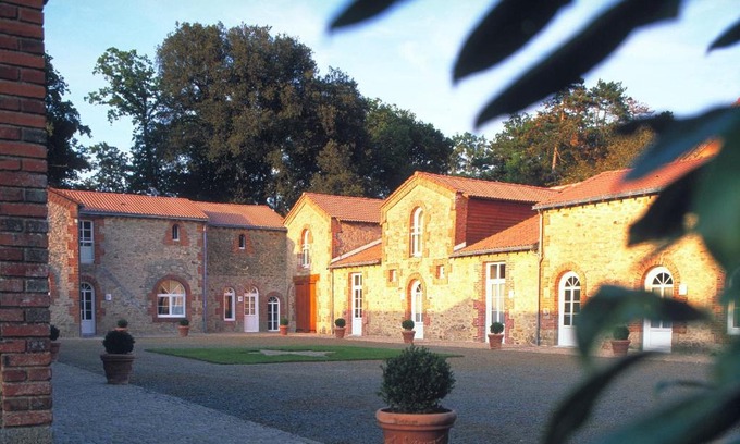 Bournezeau Bed & Breakfast | B&B Domaine de La Corbe