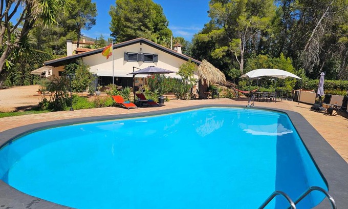 Ontinyent Bed & Breakfast | B&B Finca la Yuca "Un paraíso en Ontinyent"
