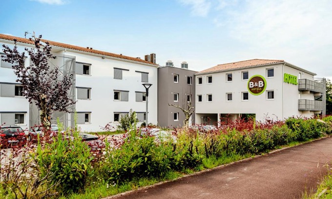 Le Haillan Hotel | B&B HOTEL Bordeaux Le Haillan 3 étoiles